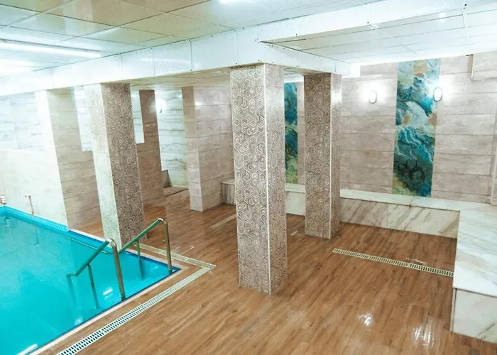 Merkuer Hotell *